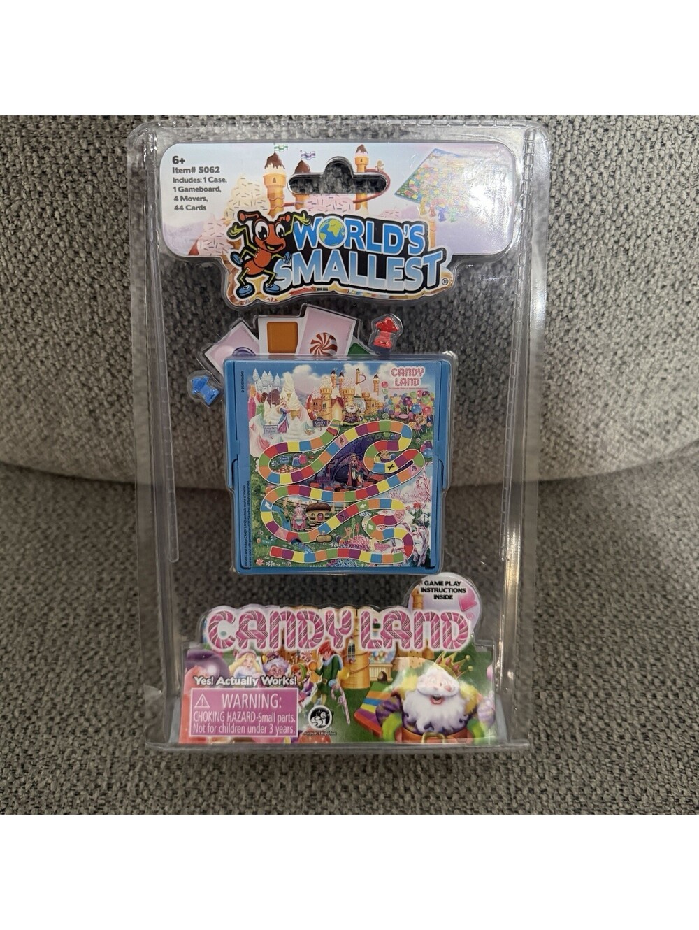 Candyland World's Smallest CANDYLAND Board Game Toy Mini